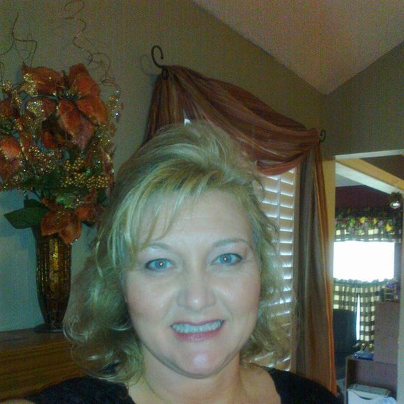 Meet your Posher, Tammy - Picture 2 of 4